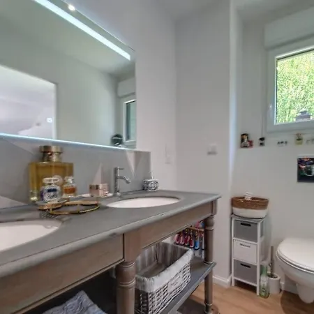 De Charme Independant Avec Terrasse